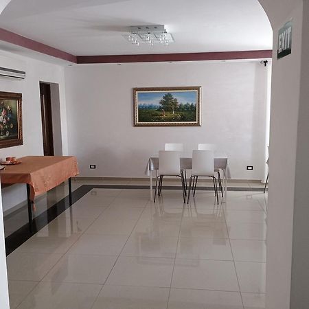 Vila Family Cricova Luaran gambar