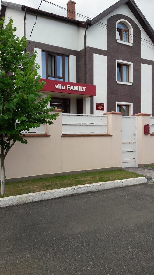 Vila Family Cricova Luaran gambar